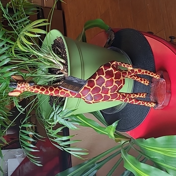Other - 🦒Wood Giraffe Sculpture